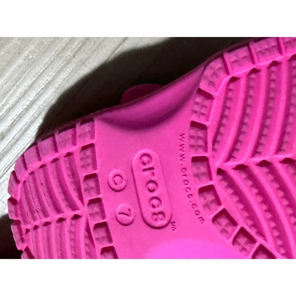 Crocs Classic Clog Pink 7 Toddler Girls Lightweight Breathable Slip On